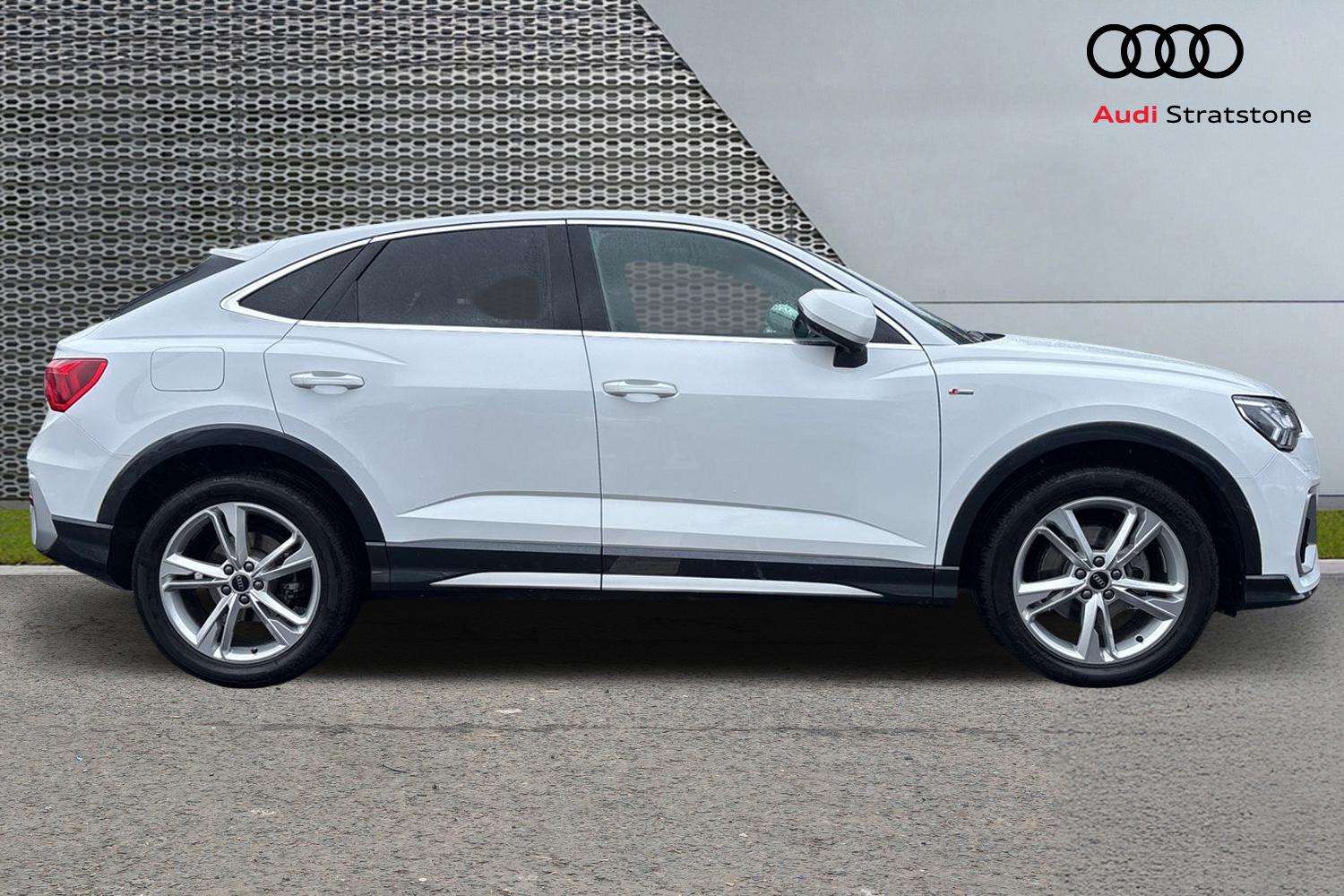 Used Audi Q3 2025 for sale - 76176879: Photo 4