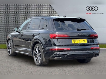 Used Audi Q7 2023 for sale - 78732100: Photo
