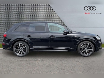 Used Audi Q7 2023 for sale - 78732100: Photo