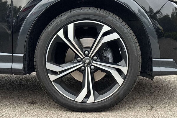 Used Audi Q3 2020 for sale - 76298409: Photo 10
