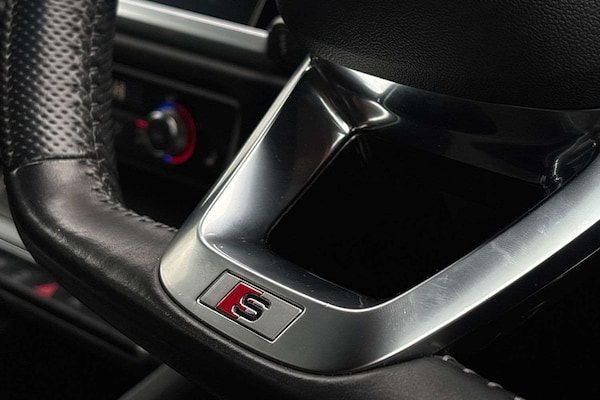 Used Audi Q3 2020 for sale - 76298409: Photo 25