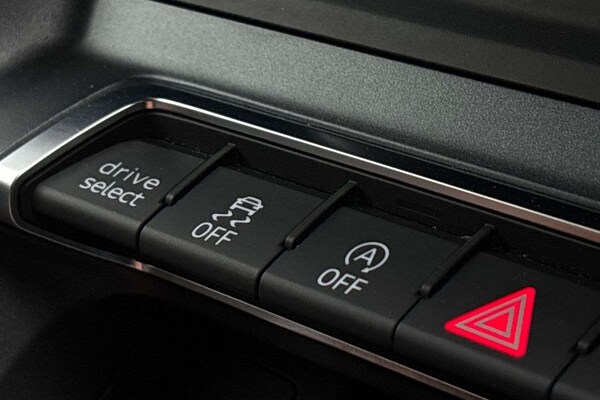 Used Audi Q3 2020 for sale - 76298409: Photo 32