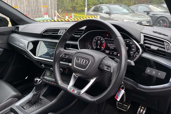 Used Audi Q3 2020 for sale - 76298409: Photo 6