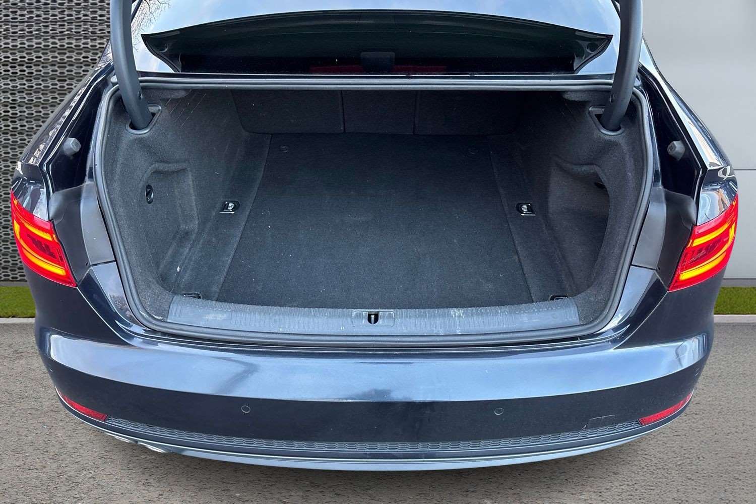 Used Audi A4 2017 for sale - 76842827: Photo 13