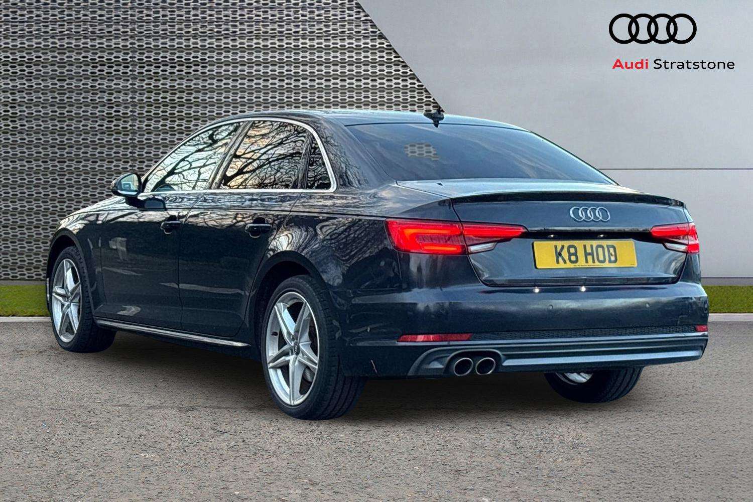 Used Audi A4 2017 for sale - 76842827: Photo 3