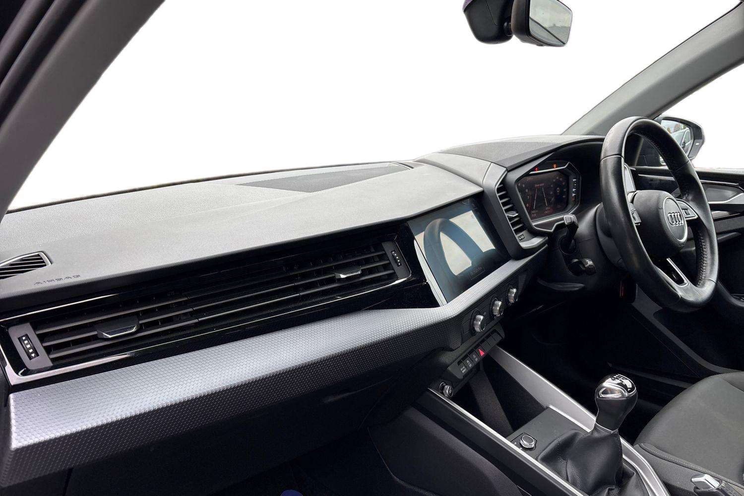 Used Audi A1 2019 for sale - 76460071: Photo 2