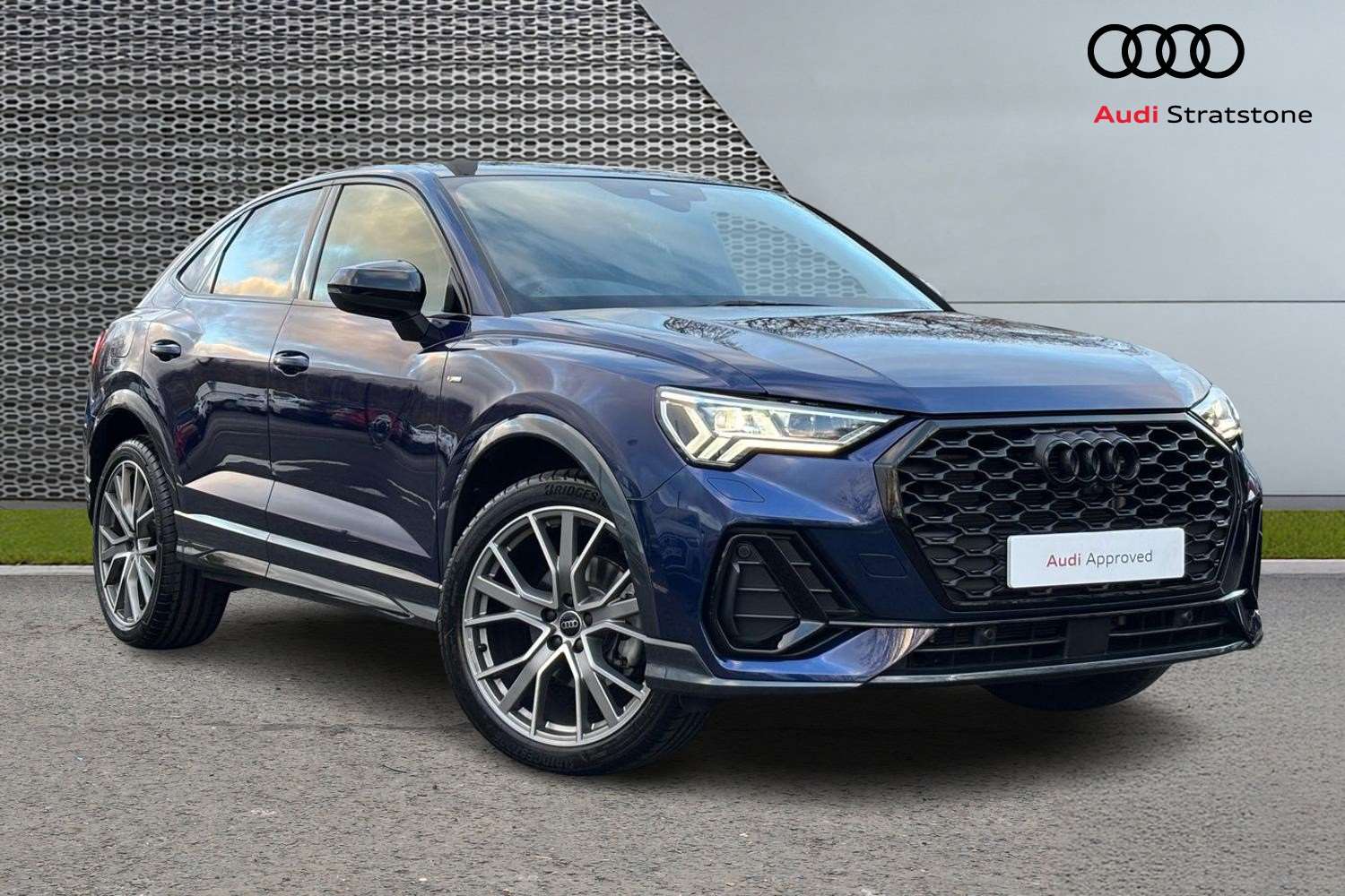 Used Audi Q3 2025 for sale - 76902469: Photo 1