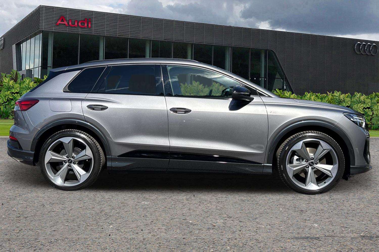 Used Audi Q4 e-tron 2025 for sale - 76390560: Photo 4