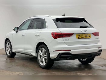 Used Audi Q3 2023 for sale - 78732096: Photo