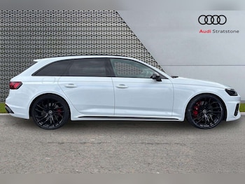 Used Audi RS4 2024 for sale - 79467096: Photo