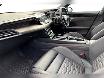 Used Audi e-tron GT 2024 for sale - 74716954: Photo