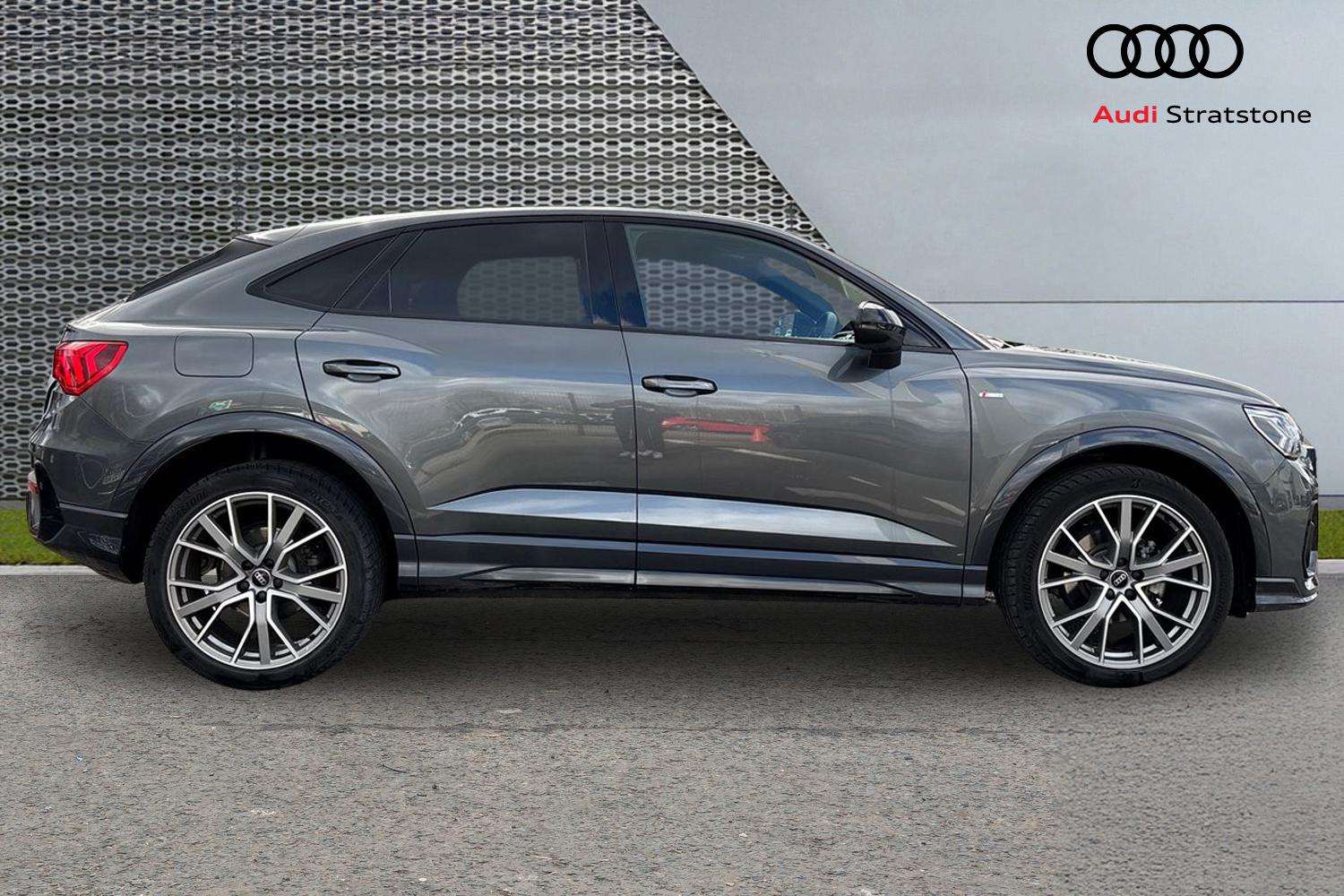 Used Audi Q3 2025 for sale - 77842564: Photo 4