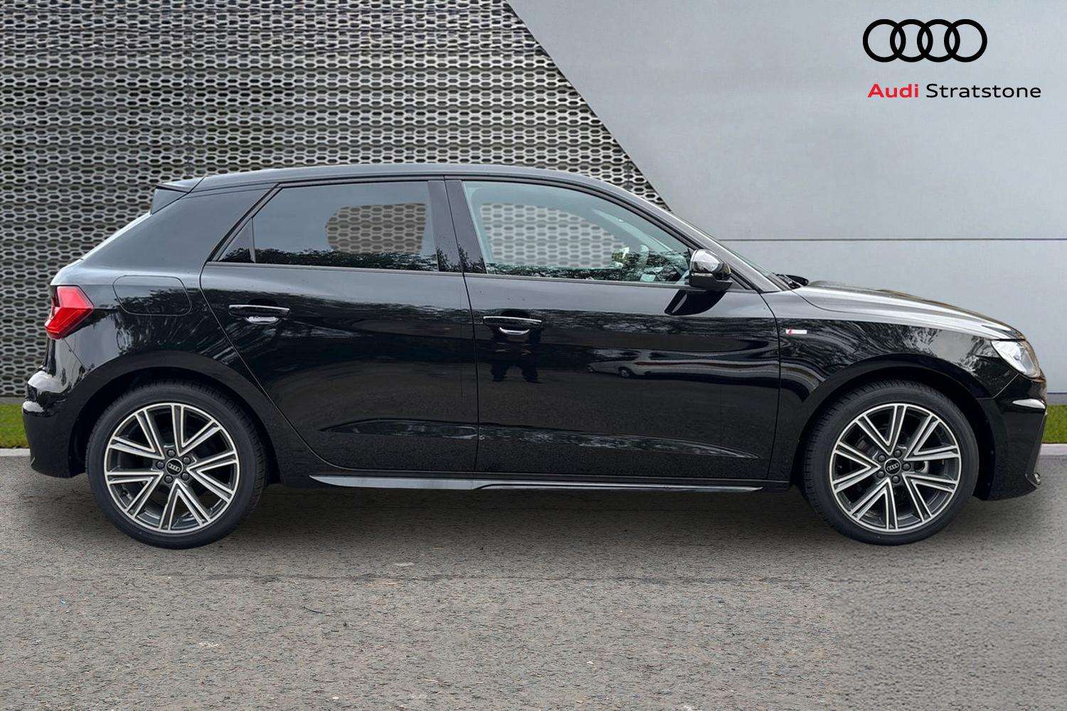 Used Audi A1 2025 for sale - 76774296: Photo 4