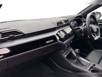 Used Audi Q3 2024 for sale - 77726808: Photo