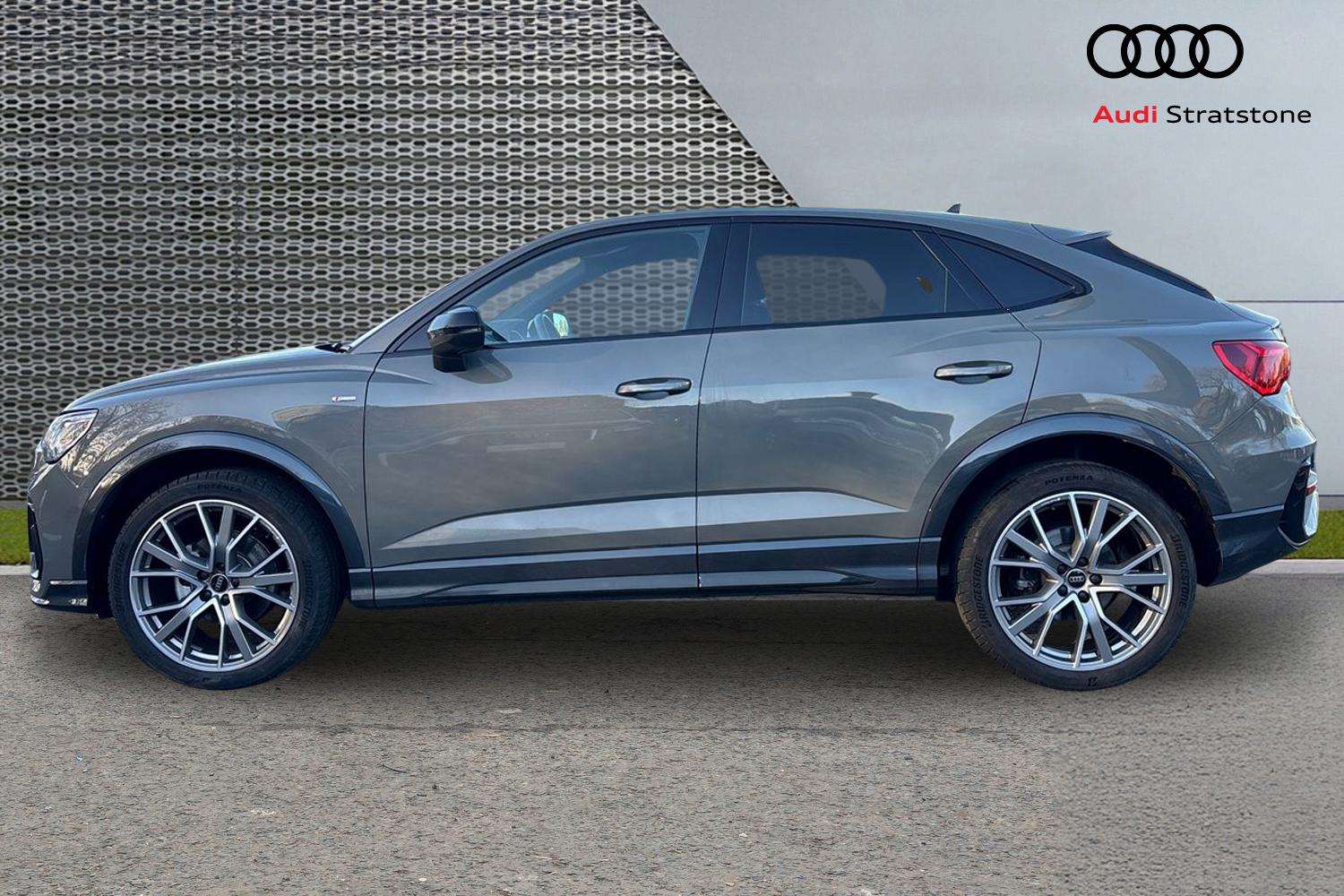 Used Audi Q3 2025 for sale - 76610667: Photo 8