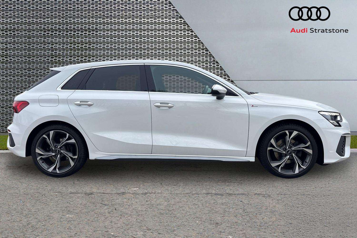 Used Audi A3 2024 for sale - 77996165: Photo 4