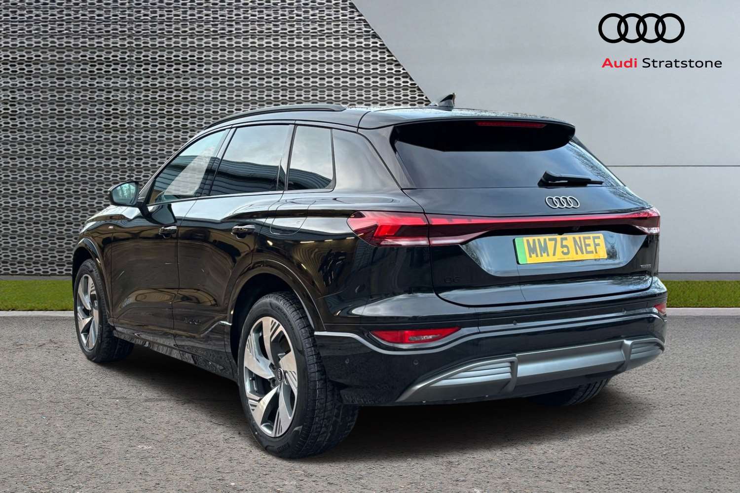 Used Audi Q6 e-tron 2025 for sale - 78010433: Photo 3