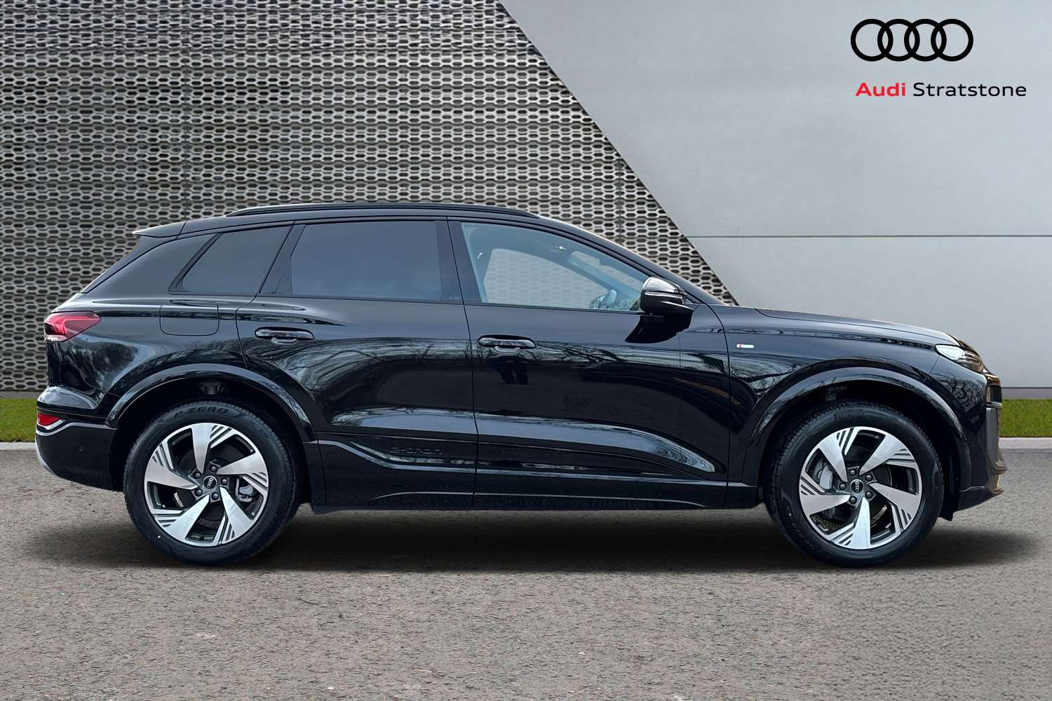 Used Audi Q6 e-tron 2025 for sale - 78010433: Photo 4