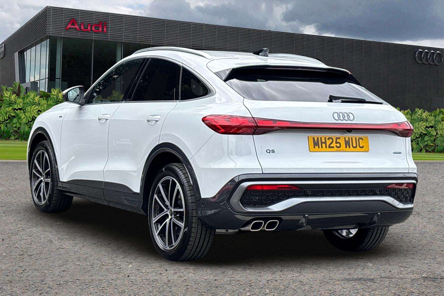 Used Audi Q5 2025 for sale - 76902356: Photo 3