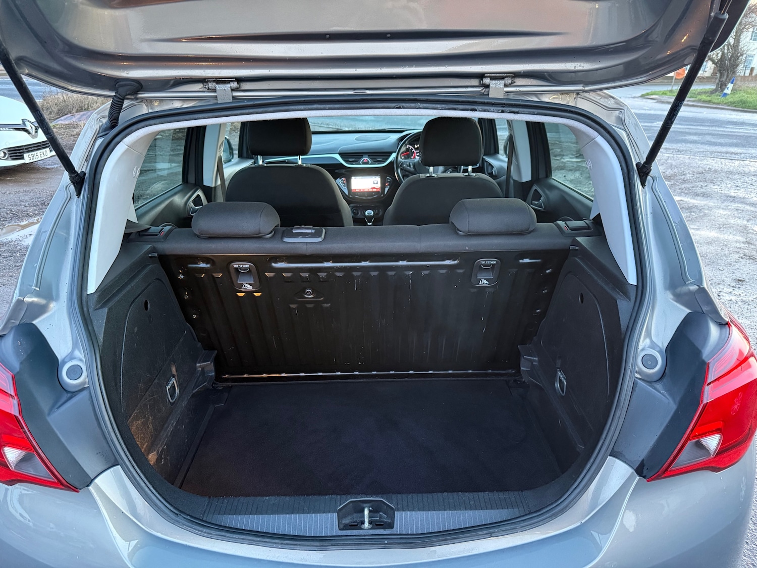 Used Vauxhall Corsa 2015 for sale - 77240187: Photo 9