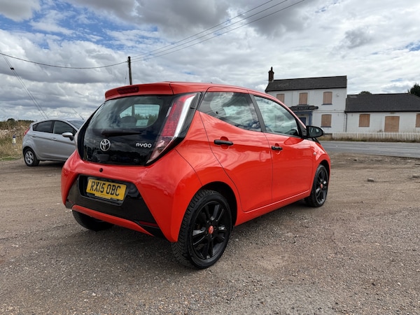 Used Toyota AYGO 2015 for sale - 75723562: Photo 8