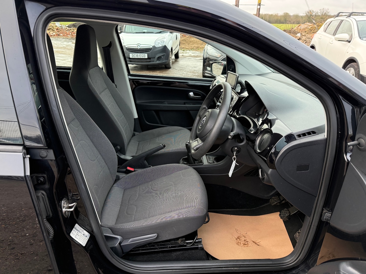 Used Volkswagen up! 2015 for sale - 77480762: Photo 10