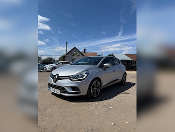 Used Renault Clio 2016 for sale - 75523161: Photo