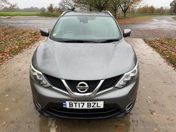 Used Nissan Qashqai 2017 for sale - 76854721: Photo