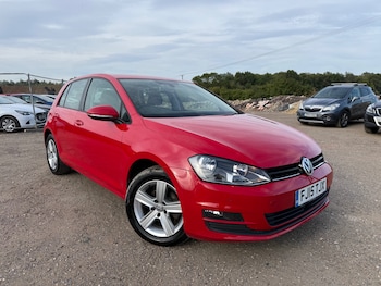 Used Volkswagen Golf 2015 for sale - 79473354: Photo
