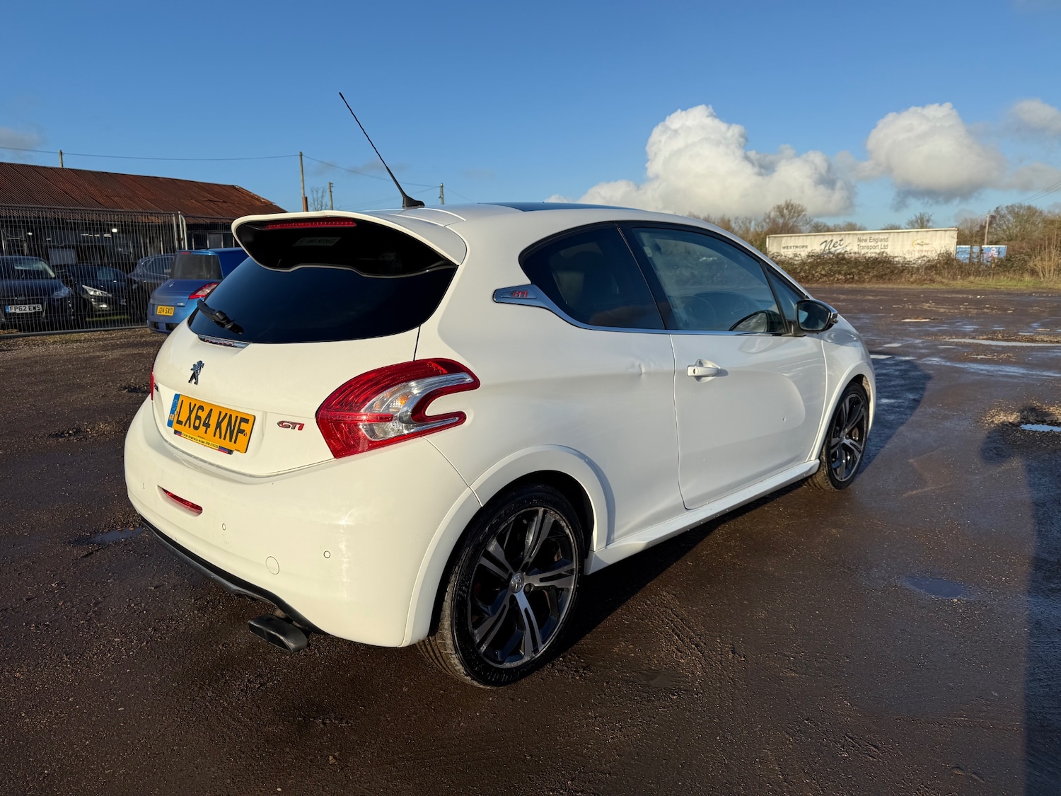 Used Peugeot 208 2014 for sale - 76911509: Photo 7
