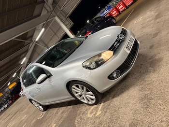 Used Volkswagen Golf 2010 for sale - 77629174: Photo