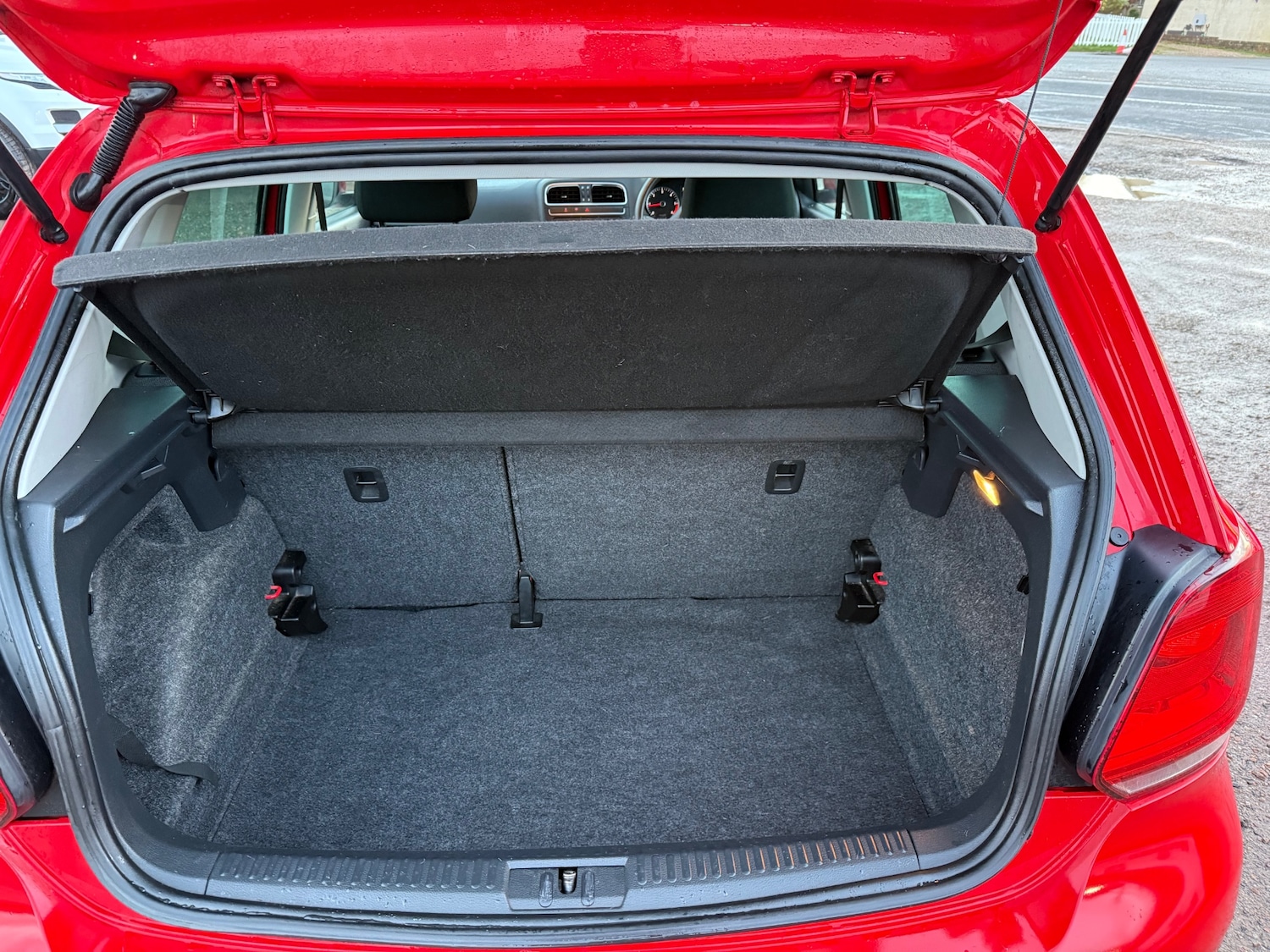 Used Volkswagen Polo 2011 for sale - 76726174: Photo 7