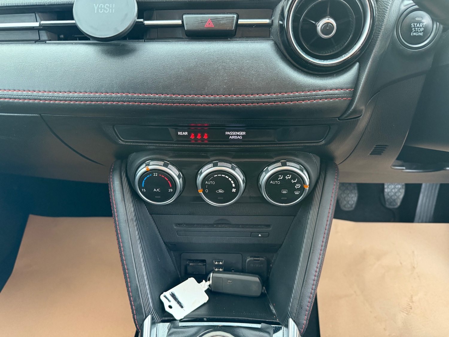 Used Mazda Mazda2 2015 for sale - 76497709: Photo 13