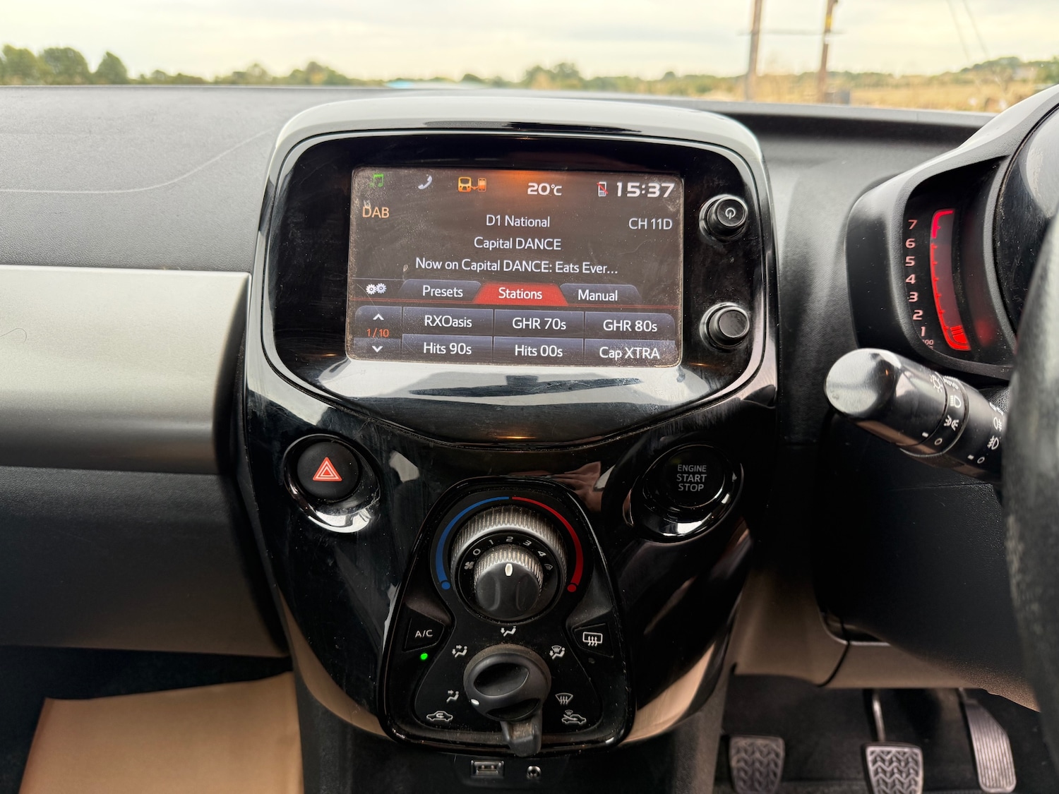 Used Peugeot 108 2016 for sale - 76421317: Photo 11