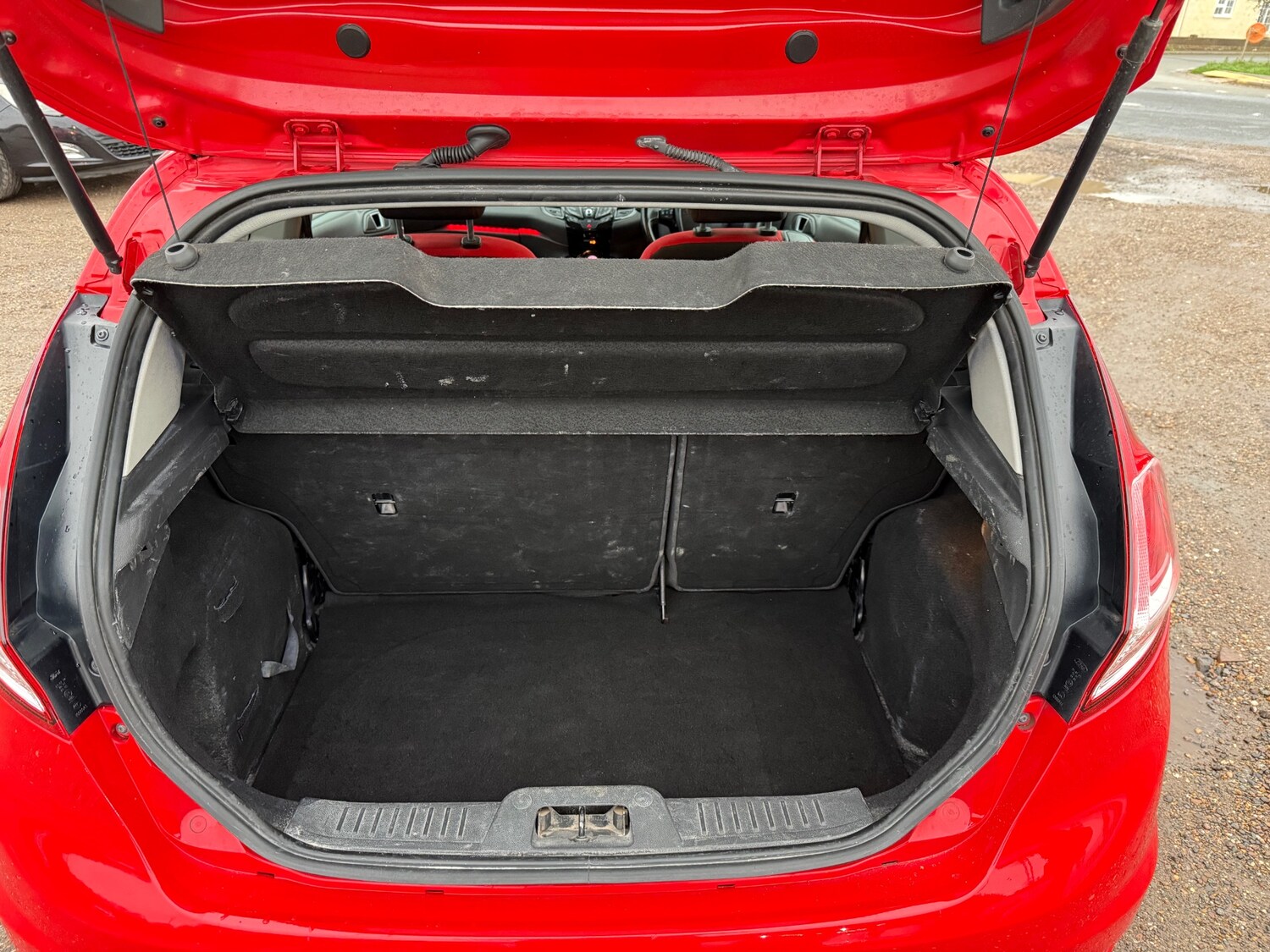 Used Ford Fiesta 2014 for sale - 76566394: Photo 10