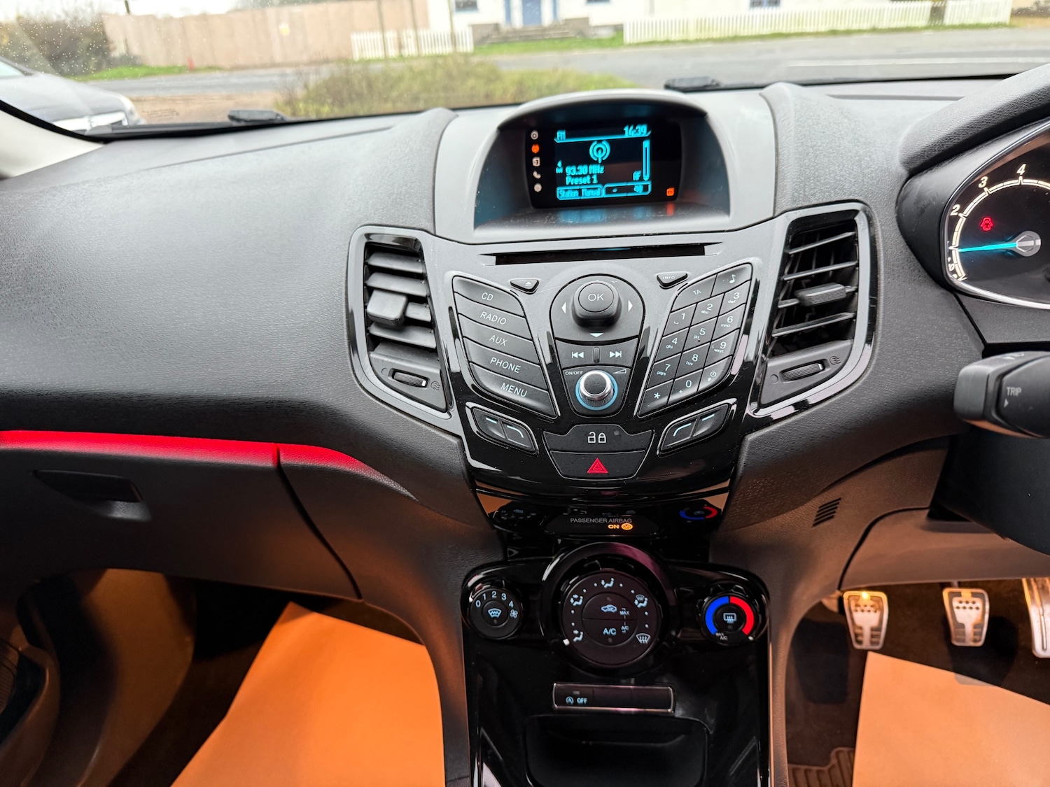 Used Ford Fiesta 2014 for sale - 76566394: Photo 13