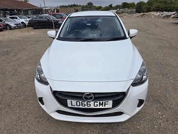 Used Mazda Mazda2 2016 for sale - 79542043: Photo