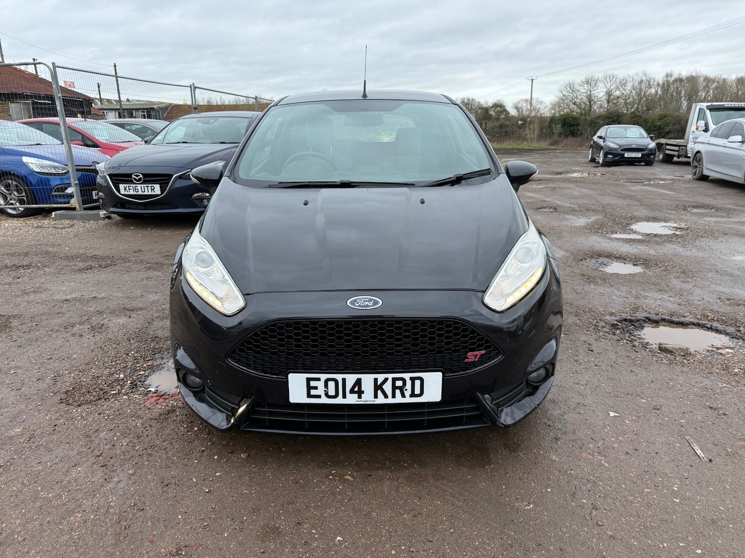 Used Ford Fiesta 2014 for sale - 77622777: Photo 2