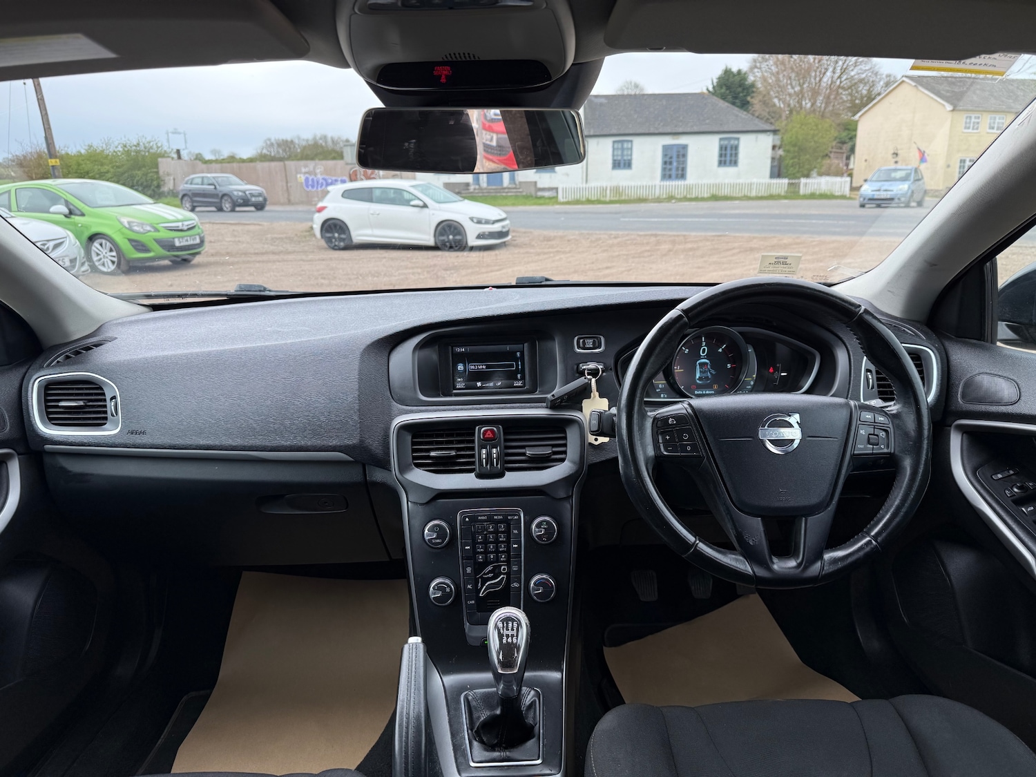 Used Volvo V40 2025 for sale - 78202010: Photo 10