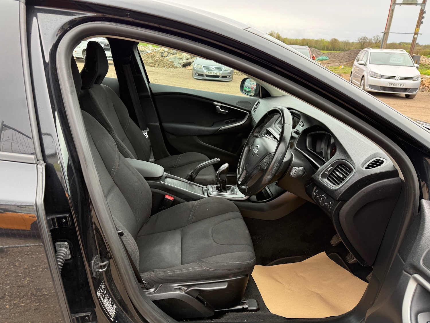 Used Volvo V40 2025 for sale - 78202010: Photo 11