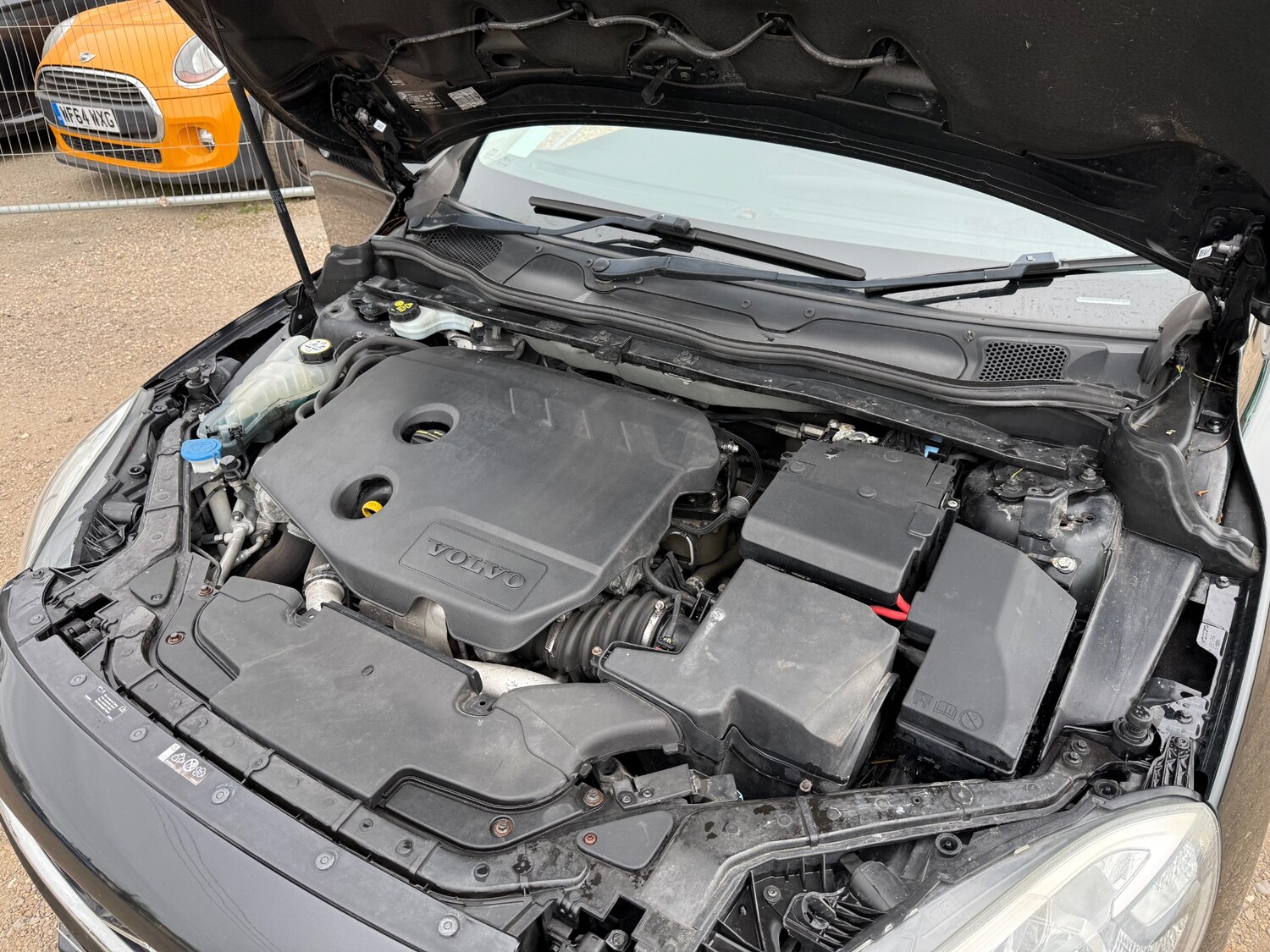 Used Volvo V40 2025 for sale - 78202010: Photo 18