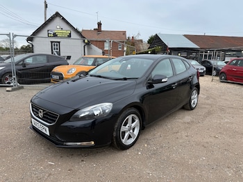 Used Volvo V40 undefined for sale - 78202010: Photo