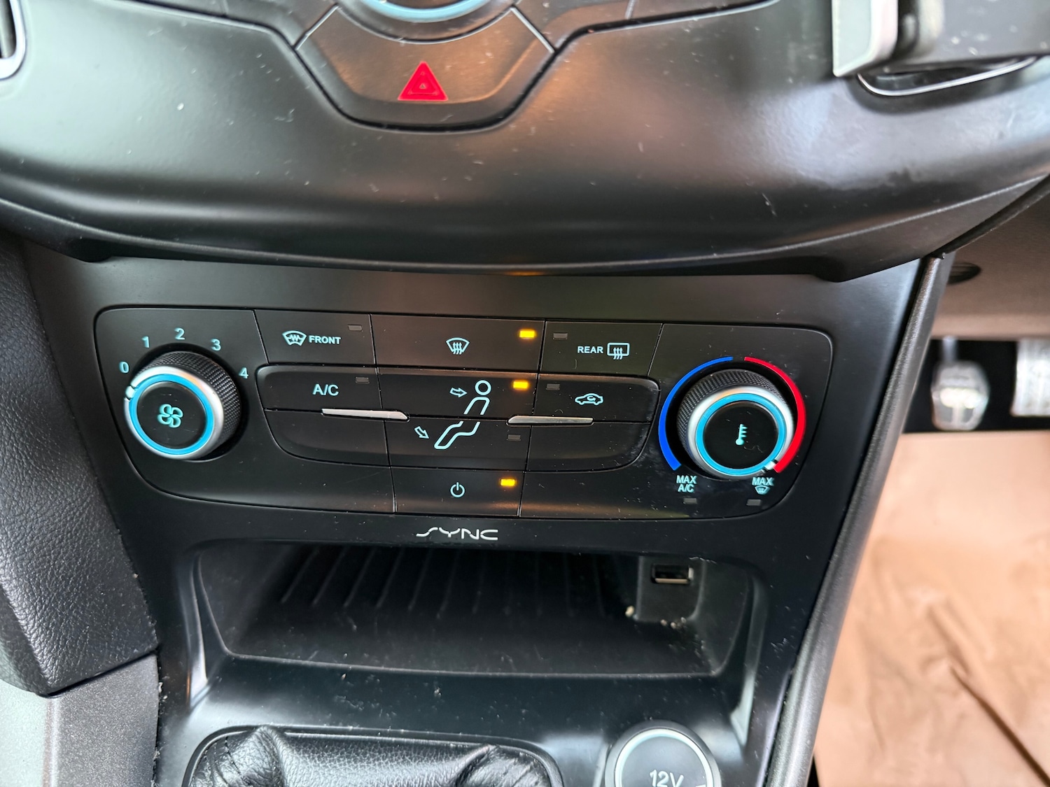 Used Ford Focus 2015 for sale - 77240195: Photo 14