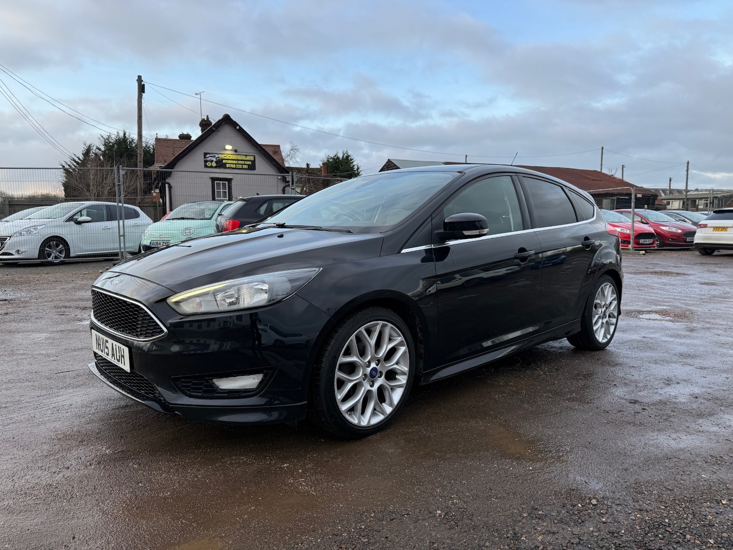 Used Ford Focus 2015 for sale - 77240195: Photo 3