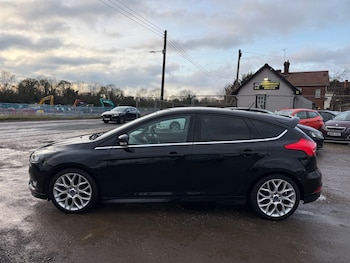Used Ford Focus 2015 for sale - 77240195: Photo