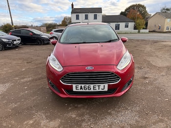 Used Ford Fiesta 2016 for sale - 76497711: Photo