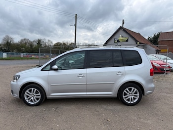 Used Volkswagen Touran 2014 for sale - 78125481: Photo