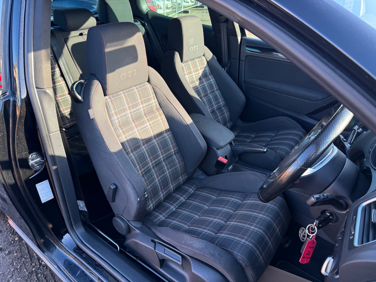 Used Volkswagen Golf 2010 for sale - 77914215: Photo 10