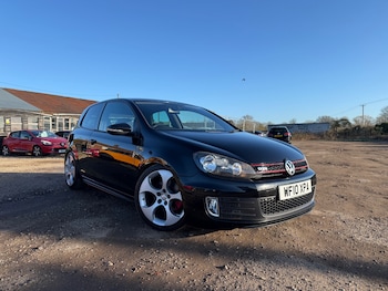 Used Volkswagen Golf 2010 for sale - 77914215: Photo