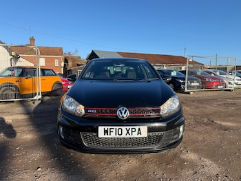 Used Volkswagen Golf 2010 for sale - 77914215: Photo